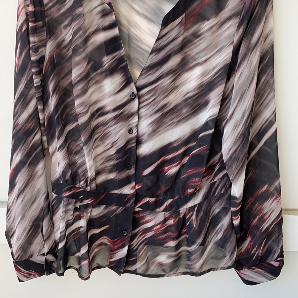 Hinge Blouse - Picture 3 of 4
